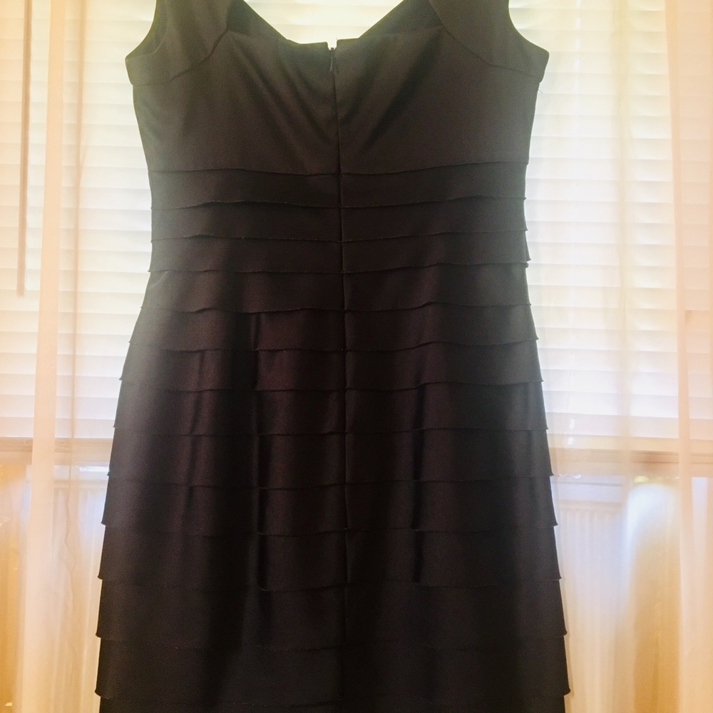 Dress - Picture 3 of 5